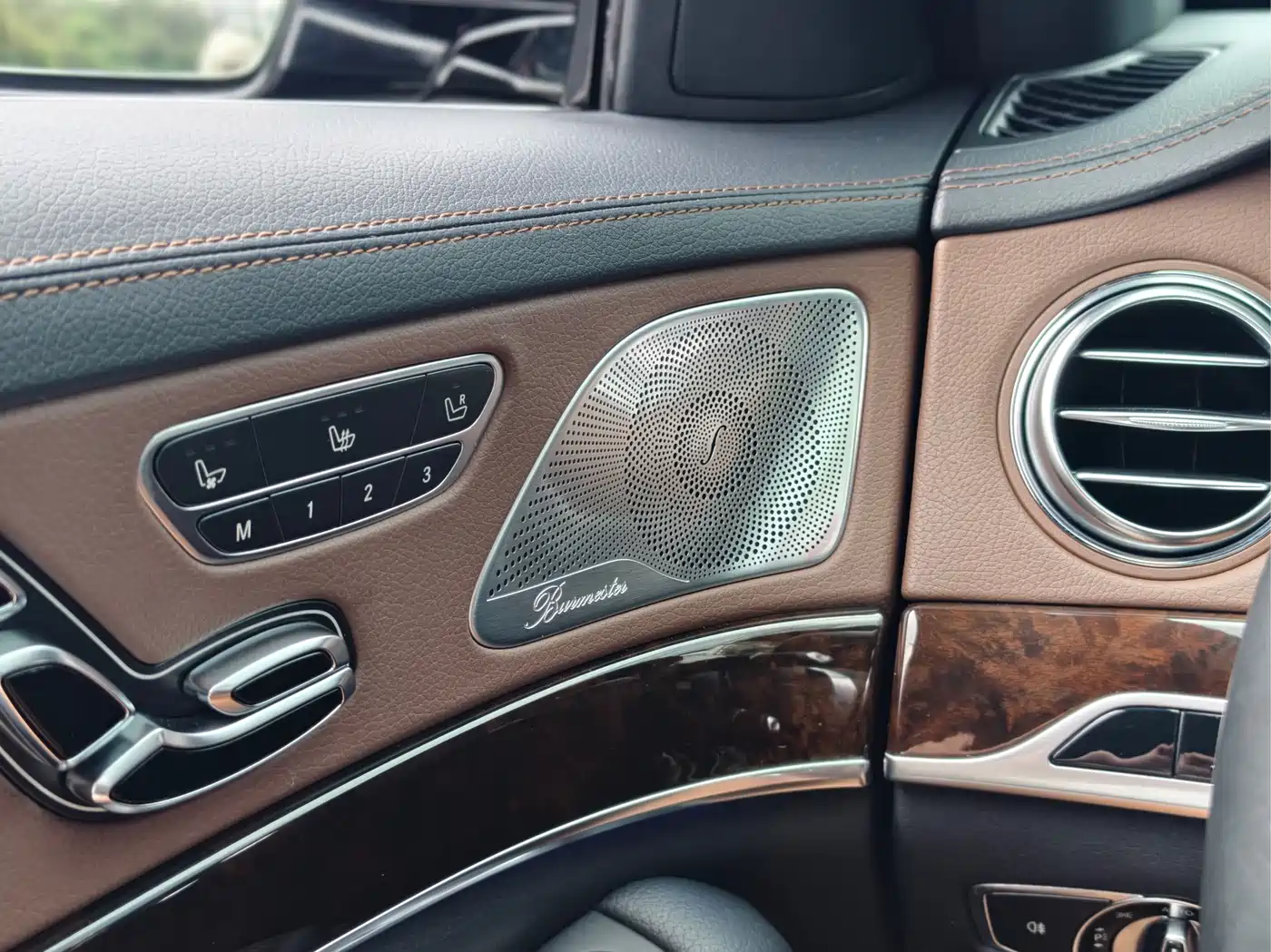 Mercedes-Benz Maybach S-Class 2015 S 400 4MATIC фото 16