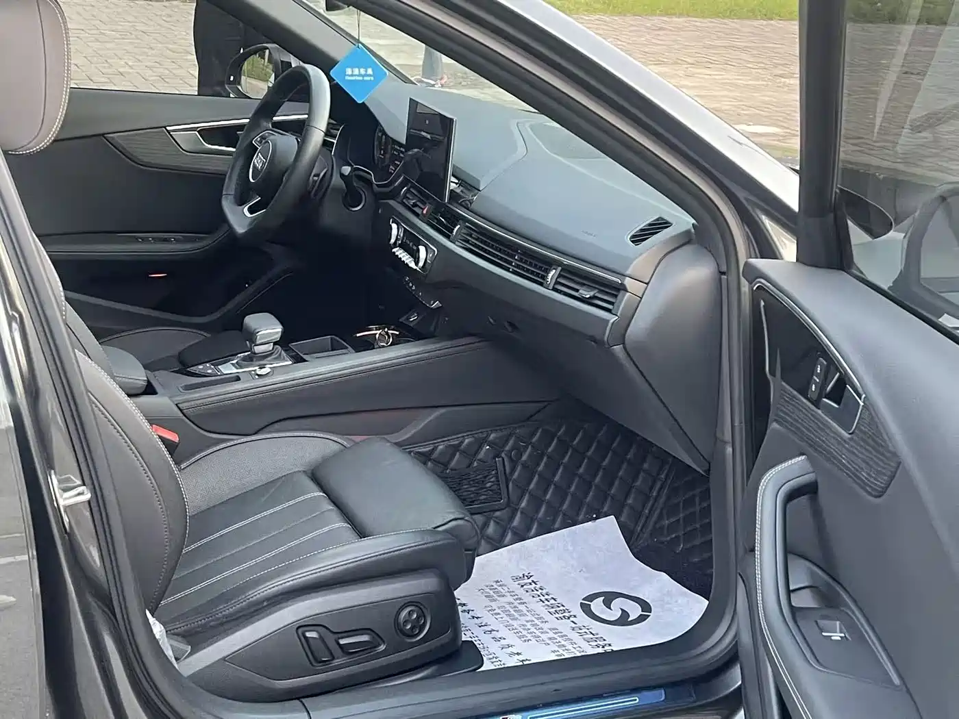 Фото 9 - Audi A4L
