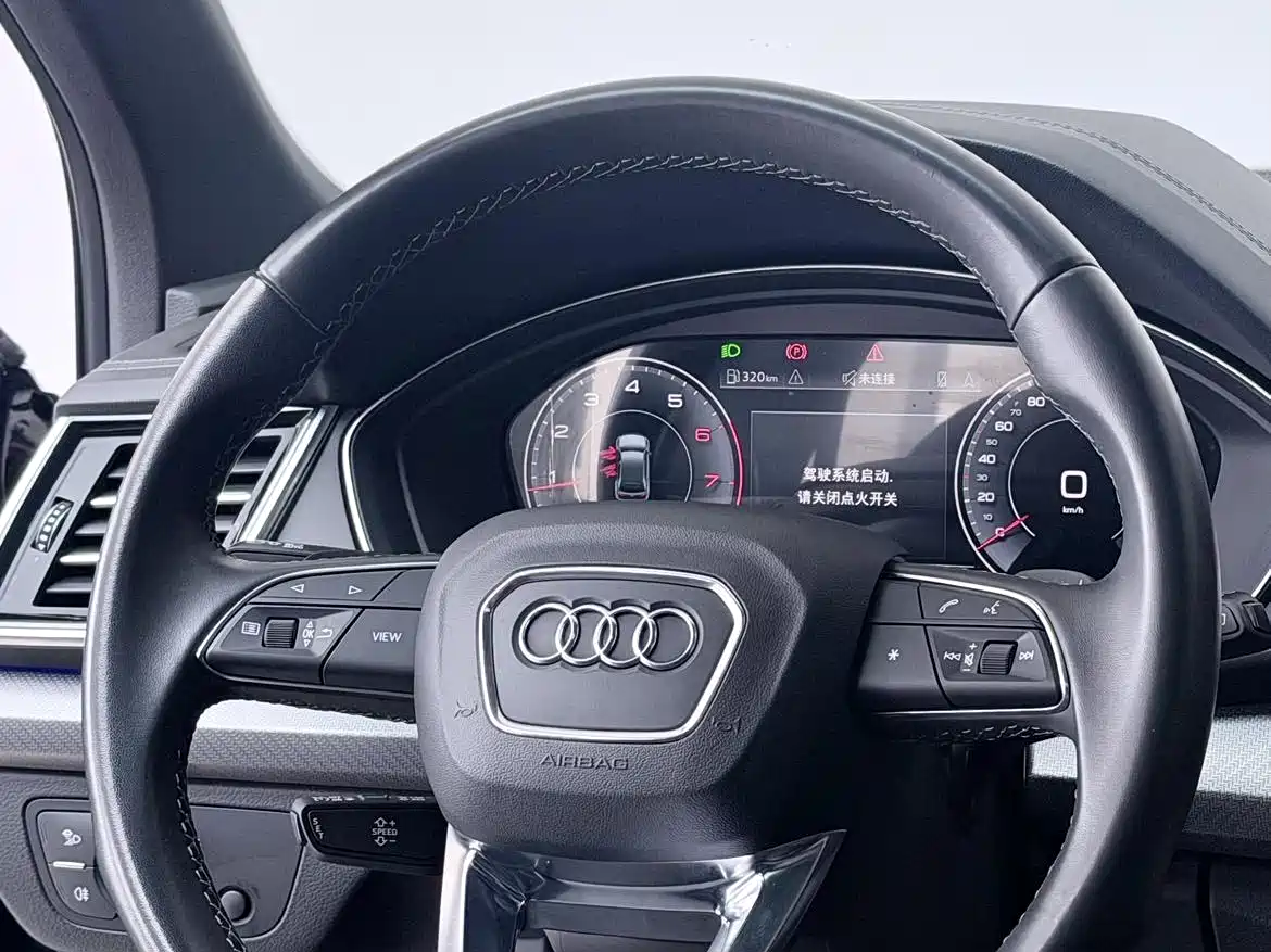 Audi Q5L 2022 40T Luxury Dynamic фото 3