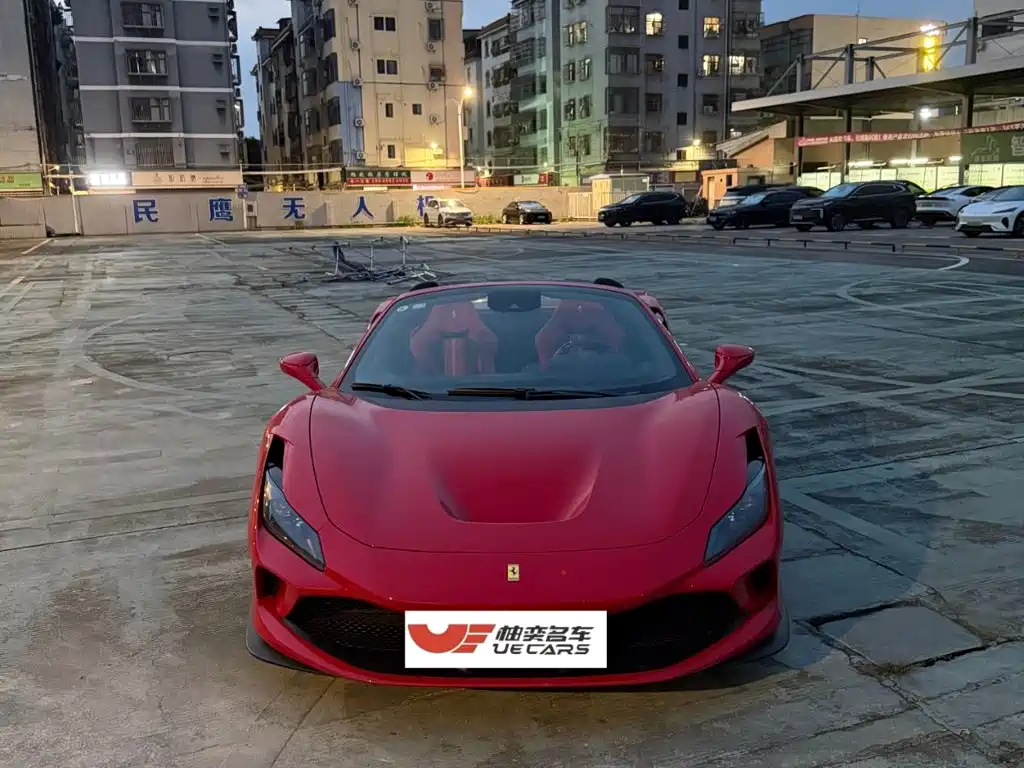 صورة 2 - Ferrari F8