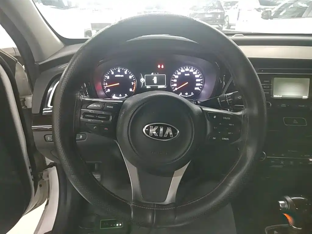 Kia K4 2015 1.8L Automatic DLX Special фото 11