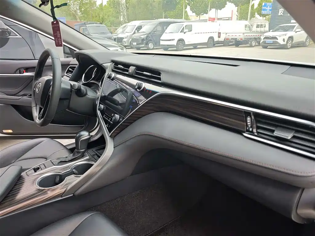 Toyota Camry 2019 Facelift 2.0G Luxury Edition фото 11