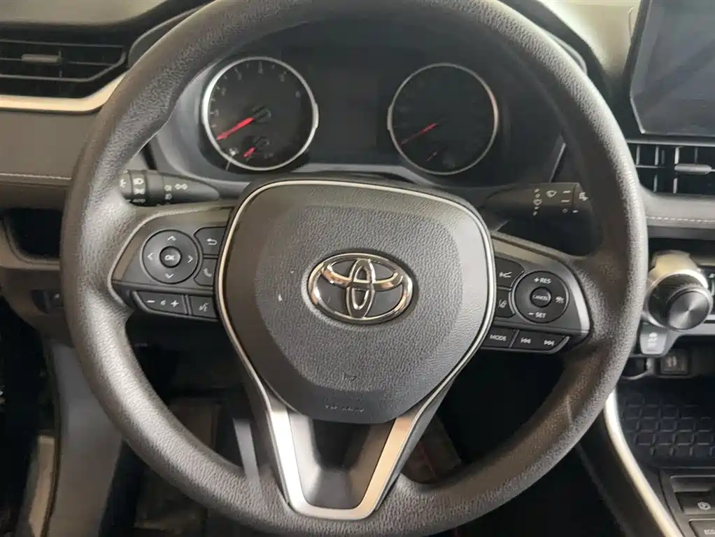 Toyota Wildlander 2024 2.0L CVT FWD Leading Edition фото 4