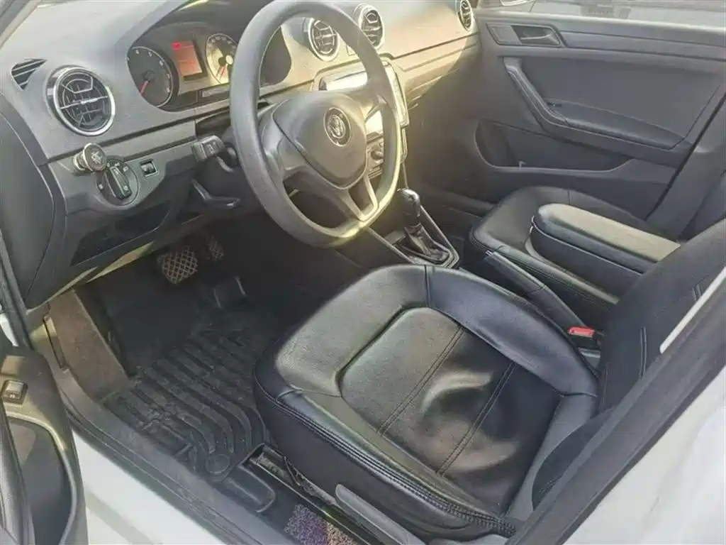 Volkswagen Jetta 2019 Dream Edition 1.5L Auto Fashion фото 13