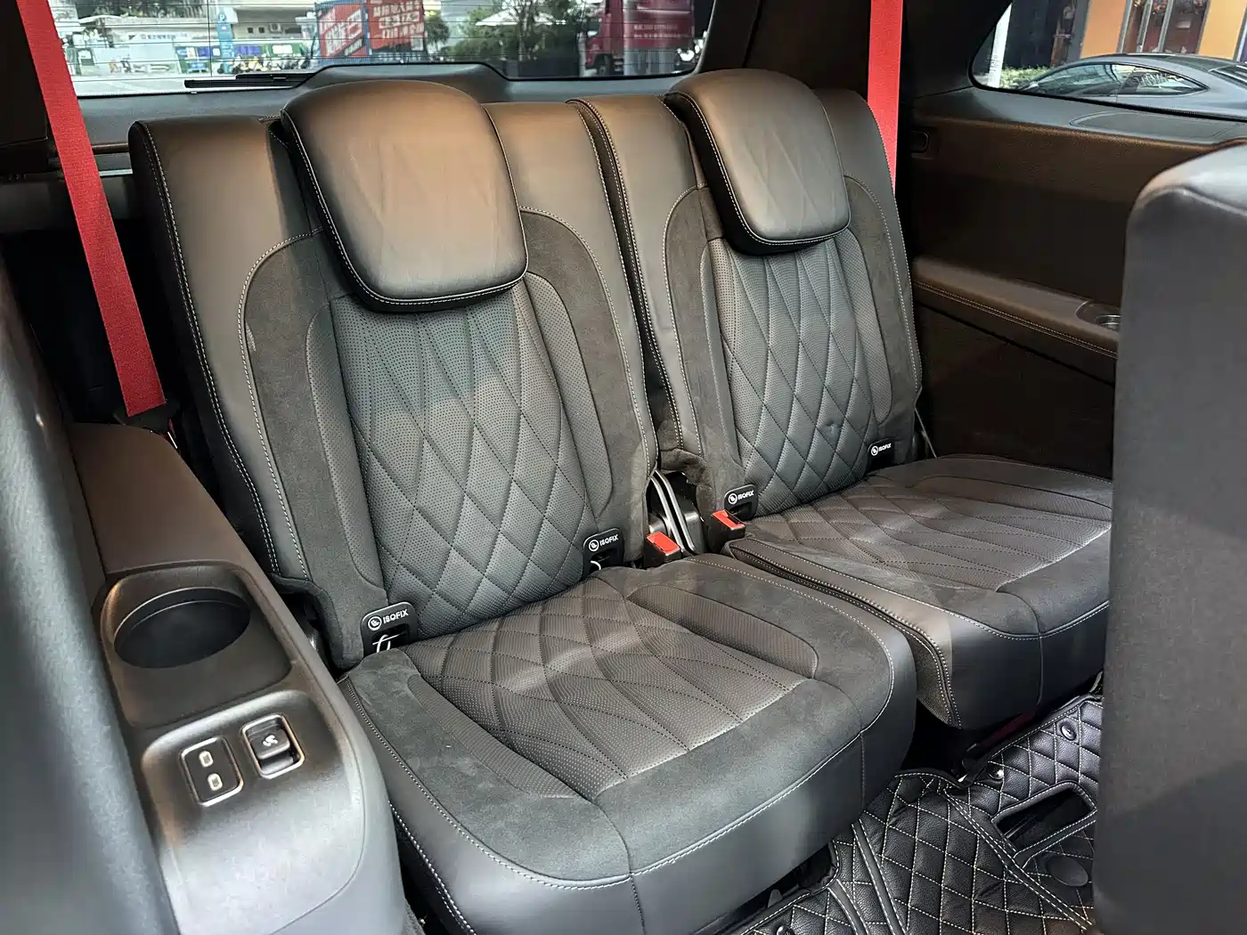 Mercedes-Benz GLS AMG 2024 AMG GLS 63 4MATIC+ фото 12