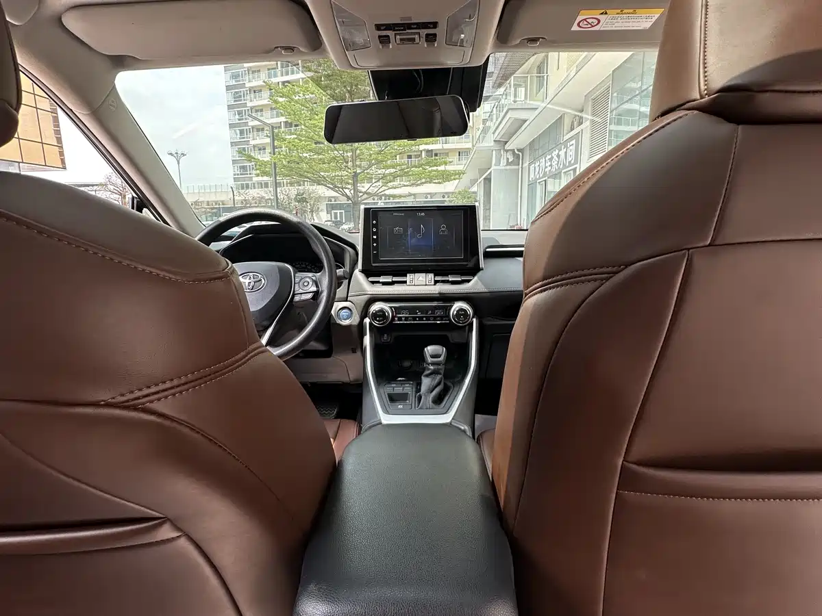 Toyota RAV4 Rongfang 2020 Hybrid 2.5L E-CVT 2WD Elite Edition фото 16