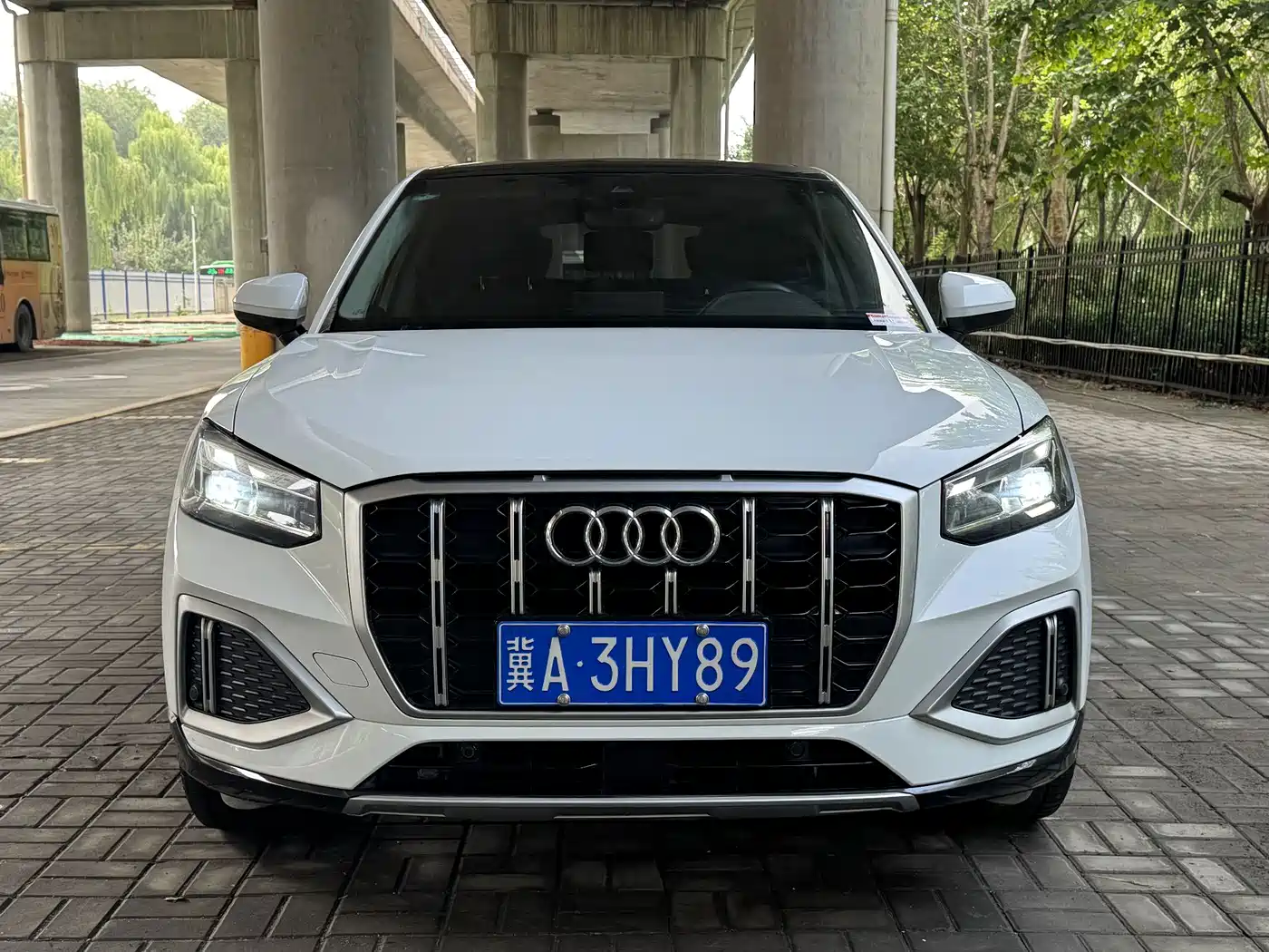 Фото 4 - Audi Q2L