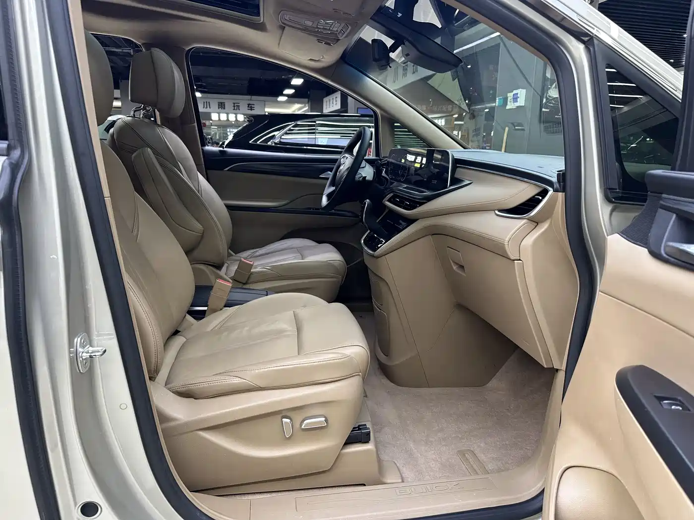 Buick GL8 2020 Model ES Landglory 653T Premium фото 13
