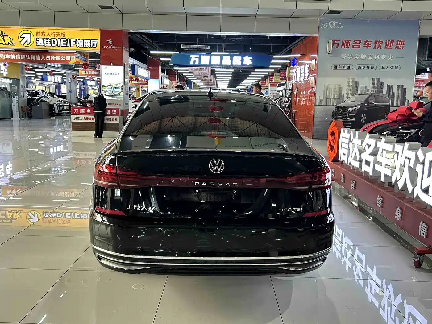 Volkswagen Passat 2024 380TSI Elite Edition фото 16