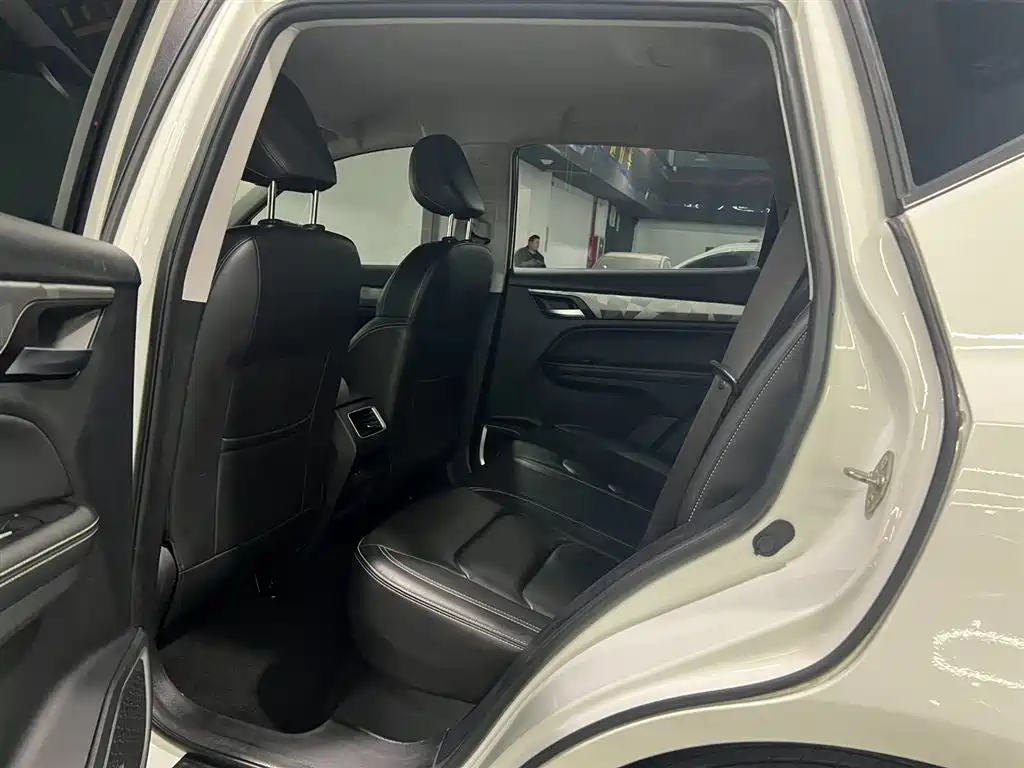 GEELY AUTOMOBILE VISION X6