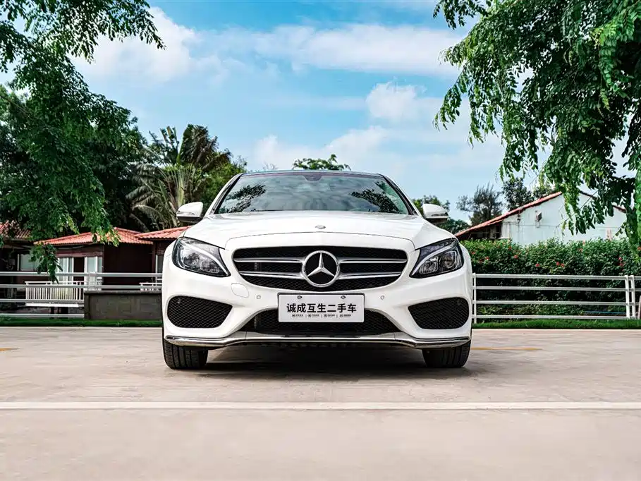 Mercedes-Benz C-Class 2016 C 200 L Sport фото 2