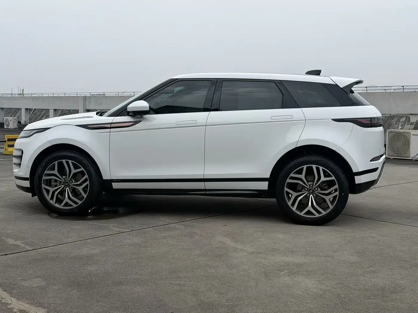 Фото 8 - Land Rover Range Rover Evoque