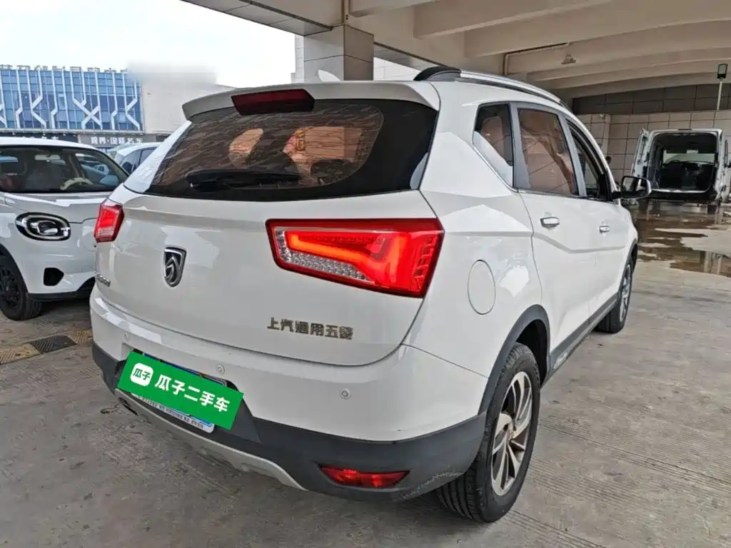 Baojun 560 2017 2016 1.8L iAMT Luxury
