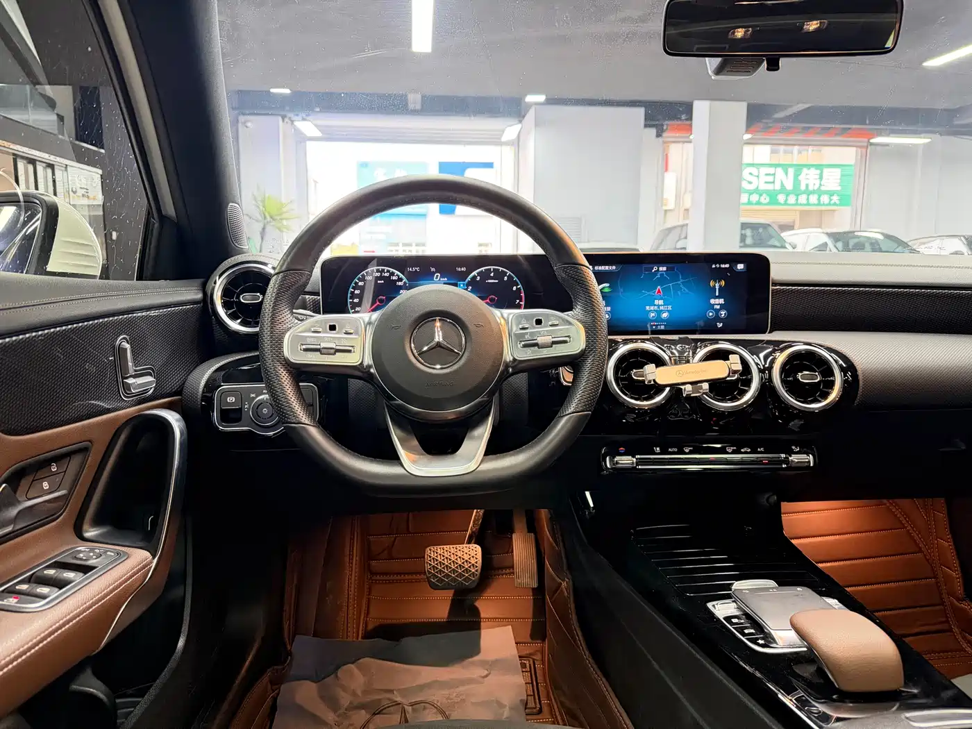 Mercedes-Benz A-Class 2019 A 200 L Sport Sedan фото 7
