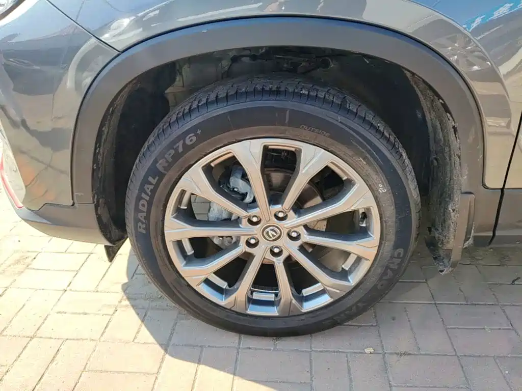 Фото 23 - Changan CS75