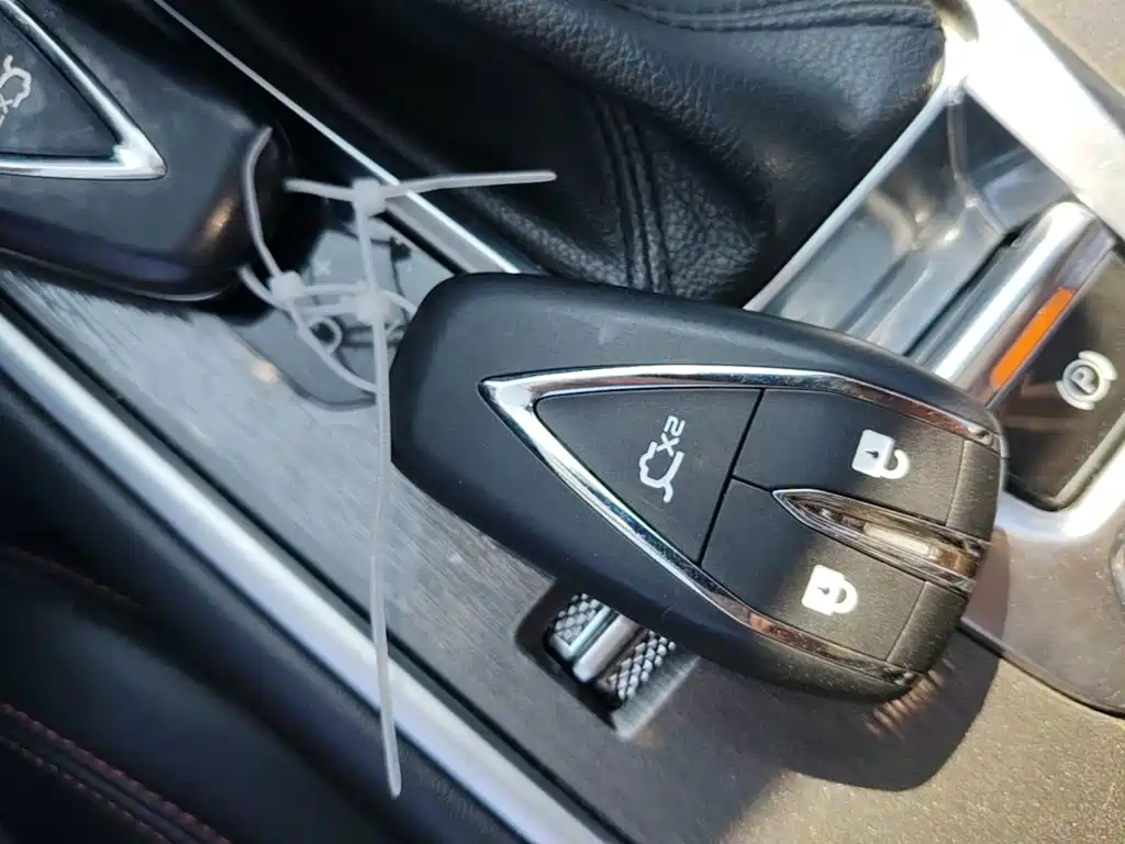 Фото 9 - Changan CS75
