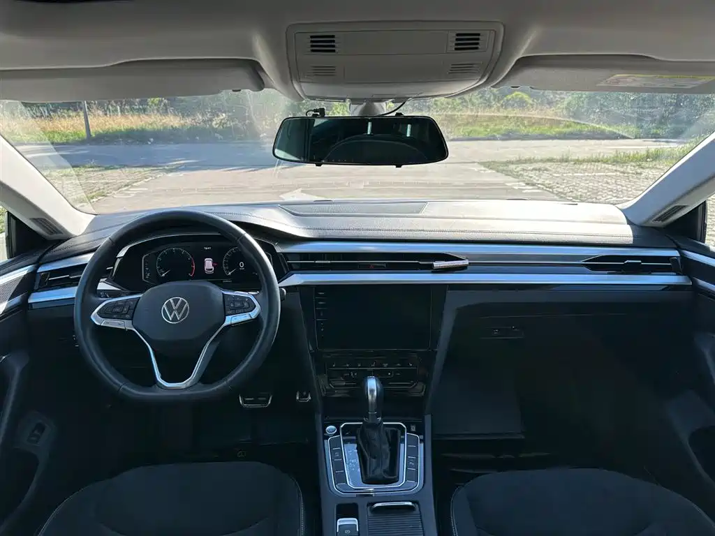Volkswagen FAW-Volkswagen CC 2021 Shooting Brake 330TSI Hunter Edition фото 10