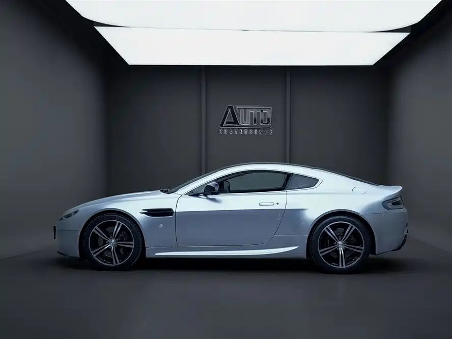 Aston Martin V8 Vantage 2011 2011 4.7L Sportshift Coupe