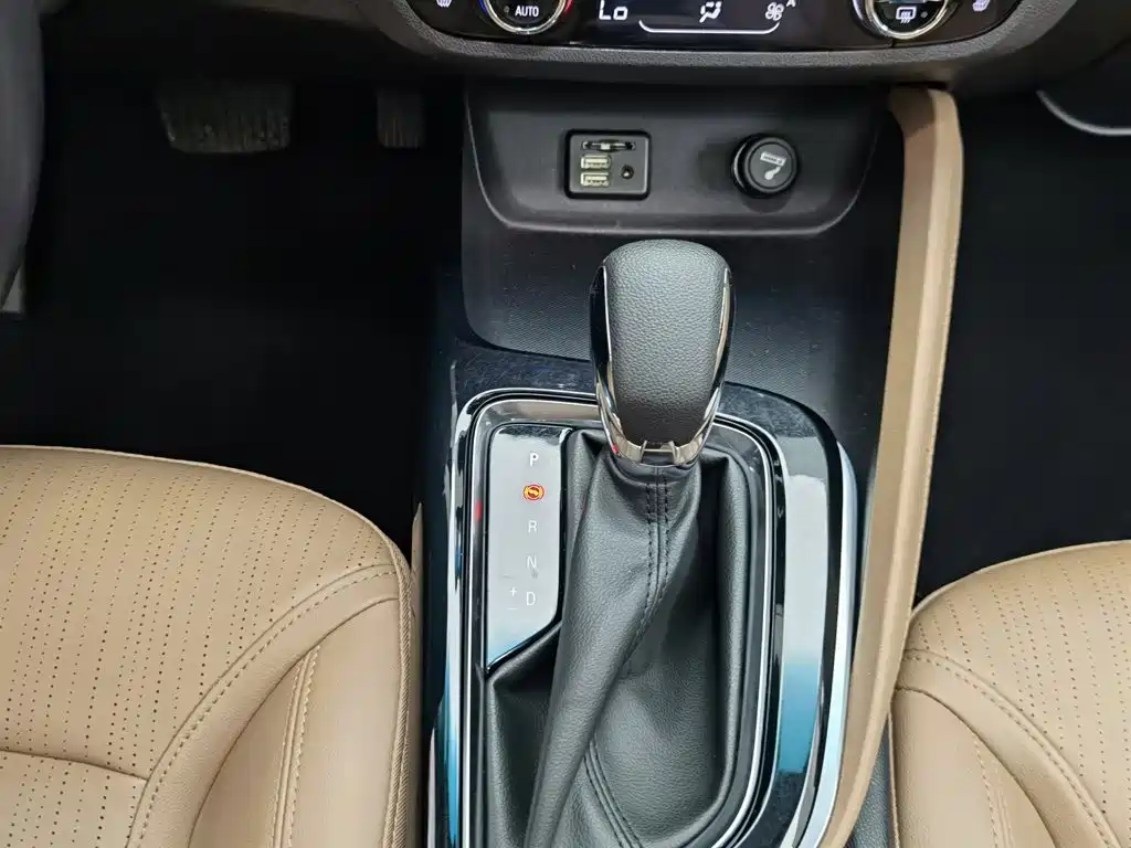 Buick GL6 2022 2021 323T Mild Hybrid Connected Luxury
