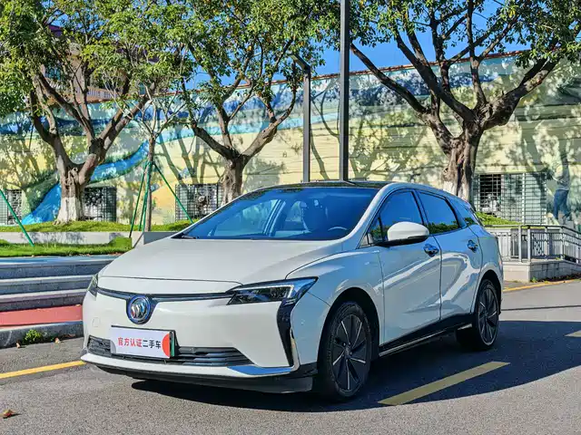 Buick Velite 6 Стиль, PLUS