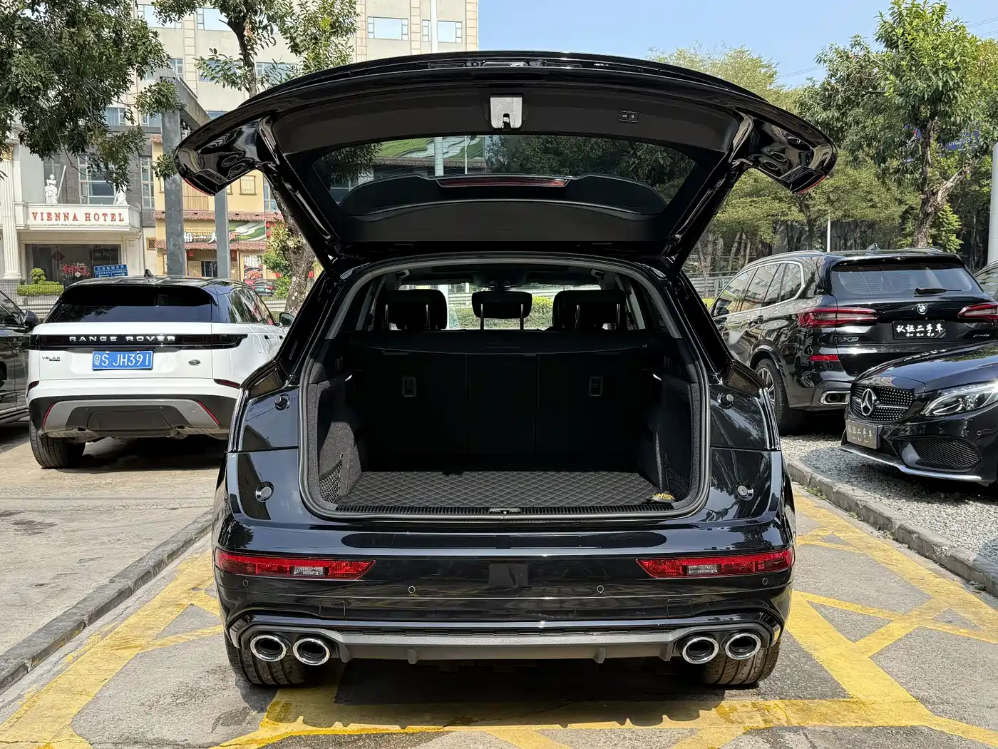 Audi Q5L 2023 45T Luxury Dynamic фото 19