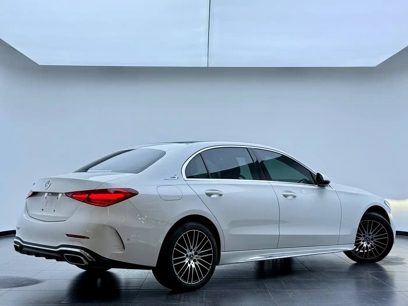 Mercedes-Benz C-Class 2023 Facelift C 260 L Sport Edition фото 3