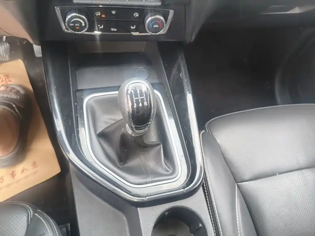 Dongfeng Fengguang Fengguang S560 2020 2018 1.8L Manual Urban 7-seater