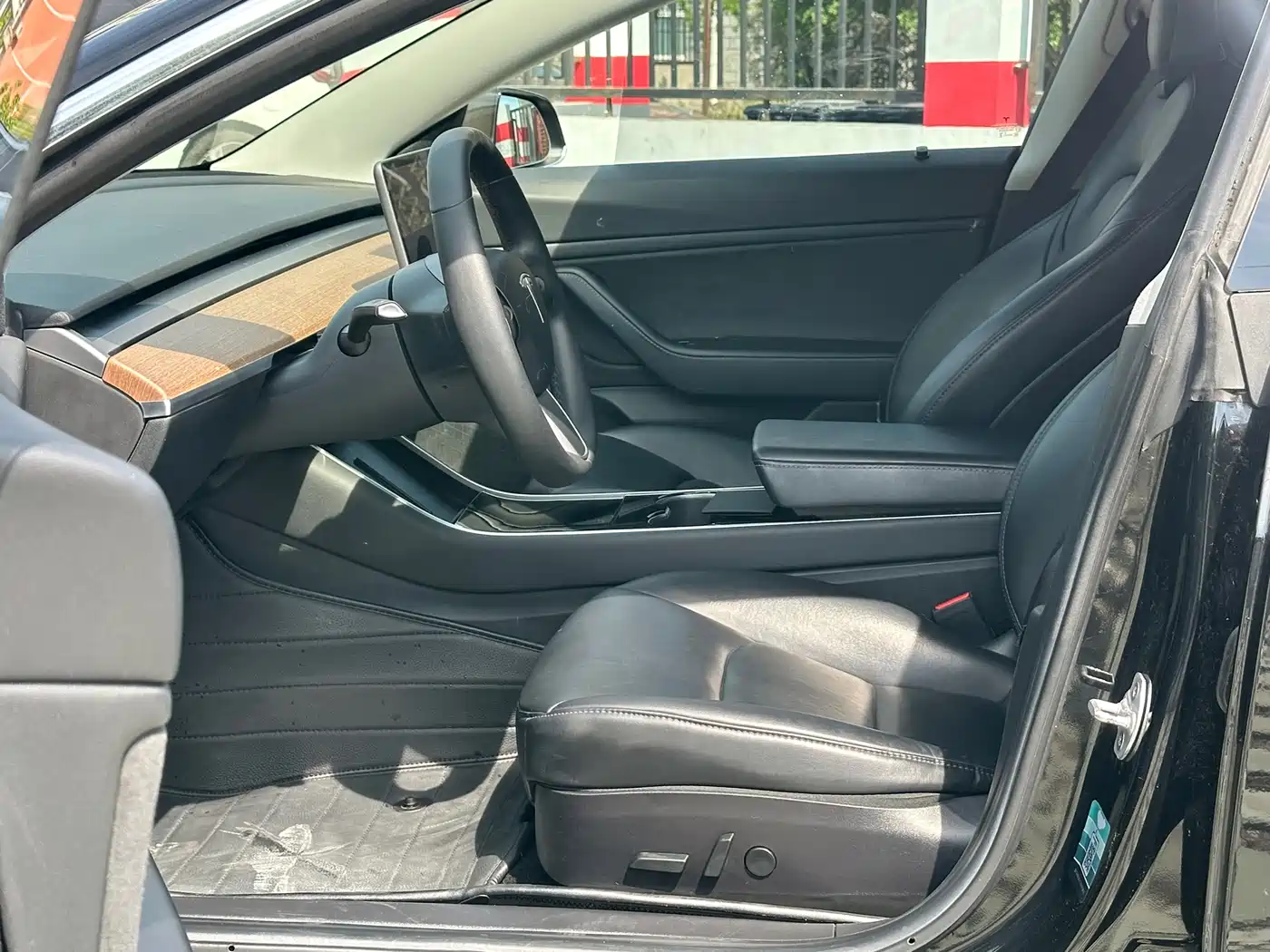 Tesla Model 3 (Import) 2019 2019 Long Range All-Wheel Drive Edition