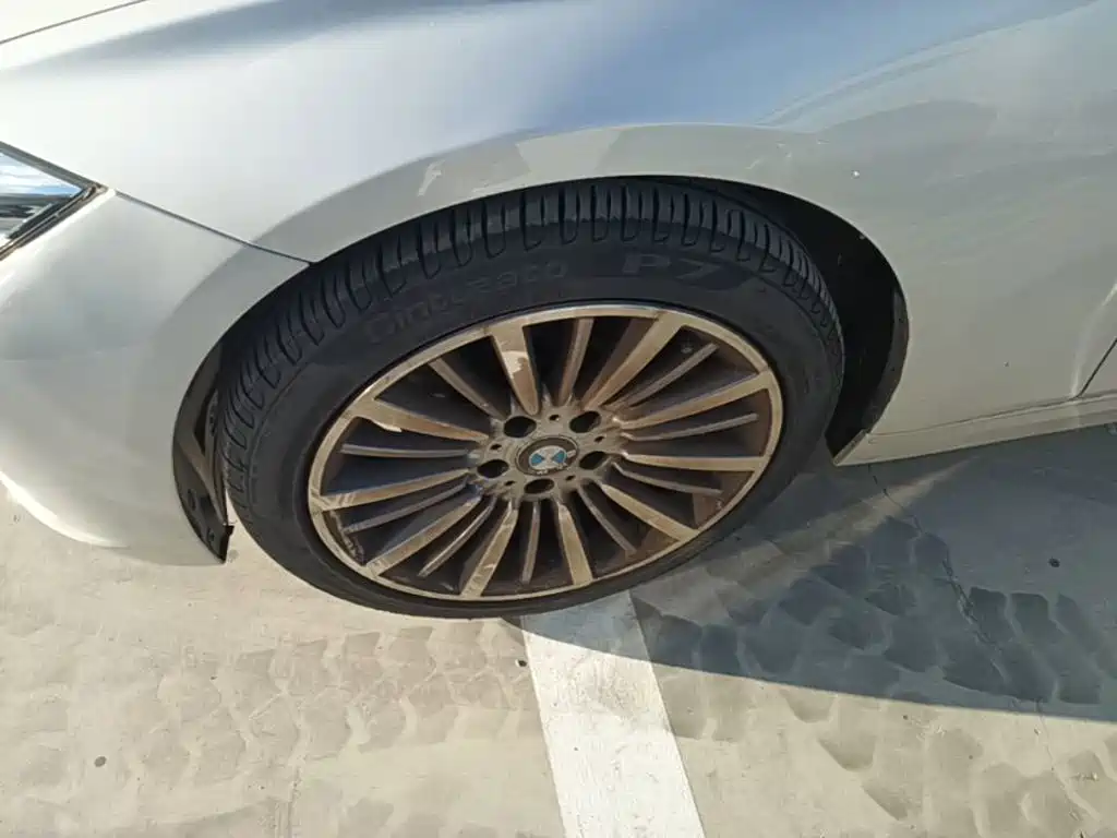 Фото 23 - BMW 3 Series