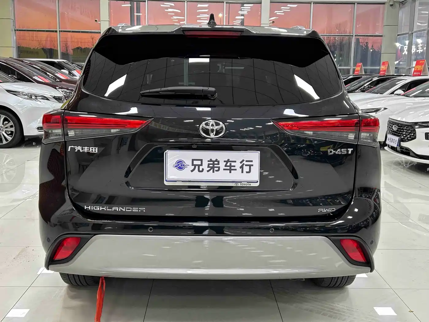 TOYOTA HIGHLANDER