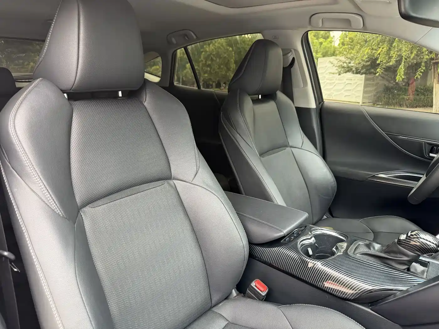 Photo 18 - Toyota Venza