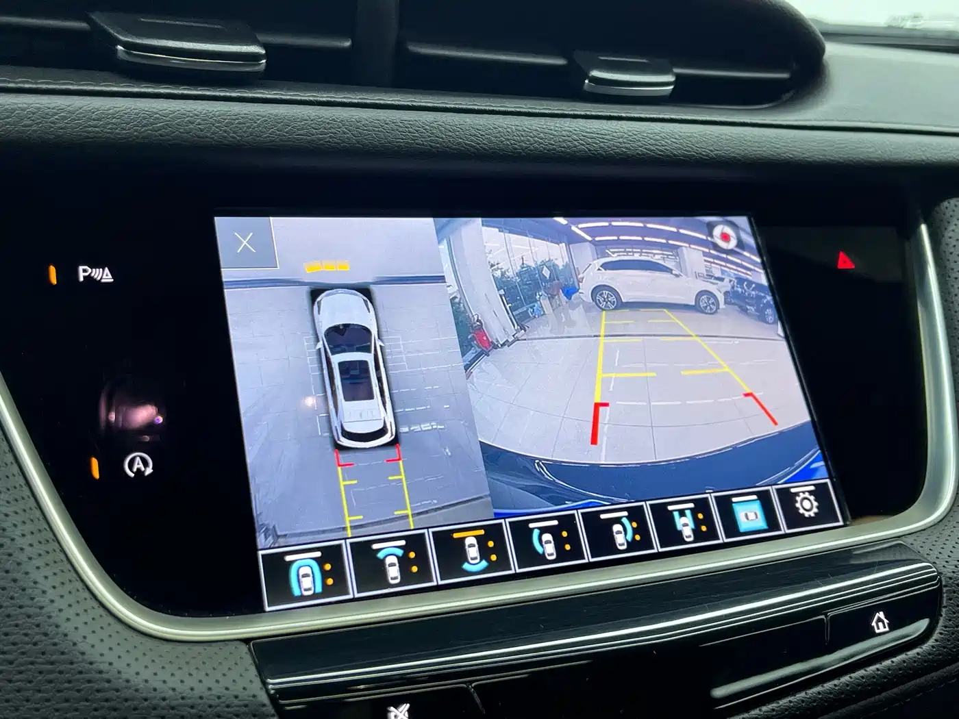 CADILLAC XT5