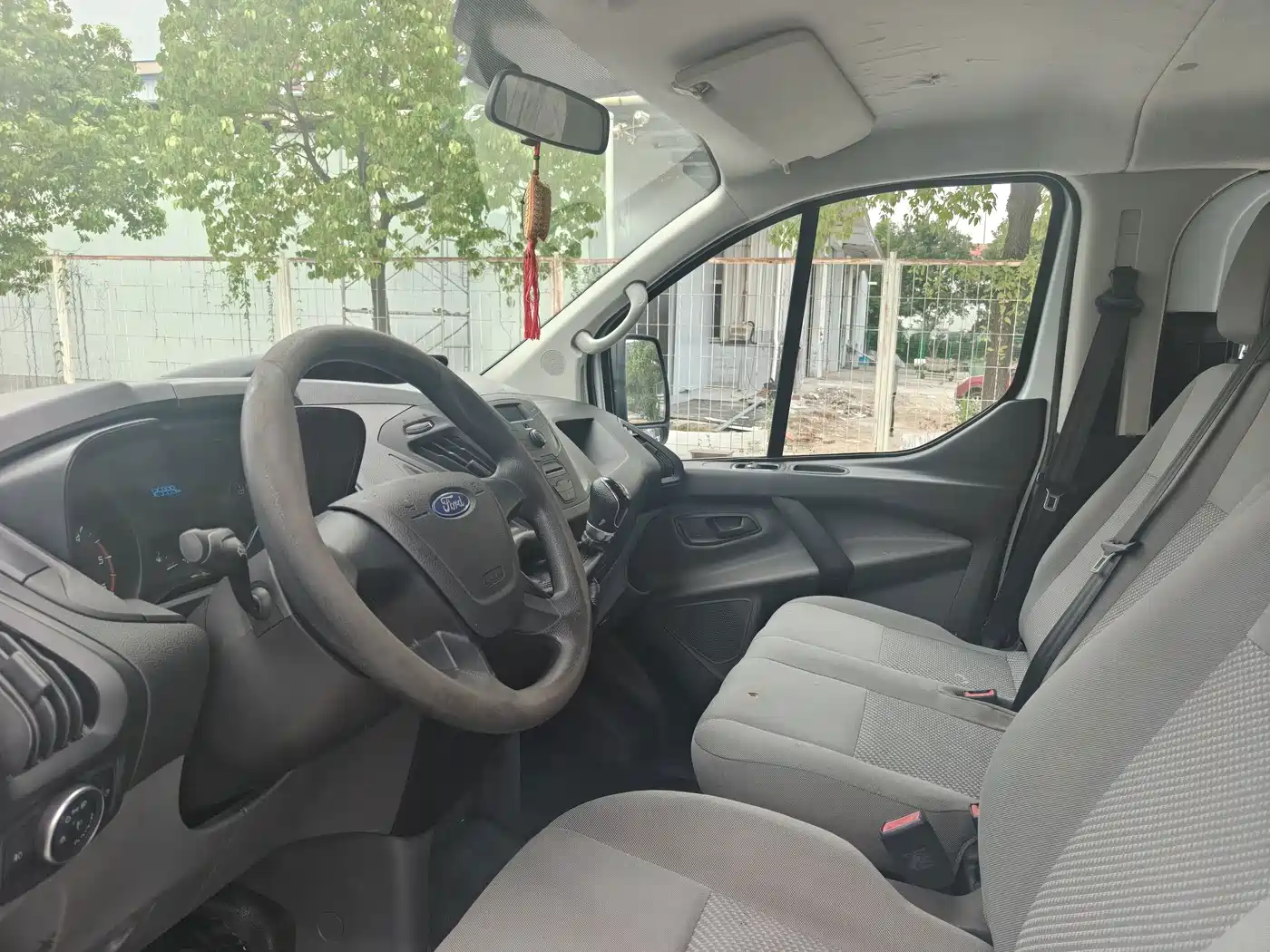 Ford Transit 2020 2019 2.0T Diesel Business Travel Short Wheelbase Low Roof 7-seater China VI