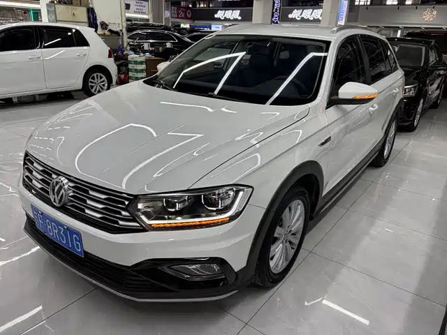  Volkswagen C-TREK 2018 1.5L Auto Fashion Edition