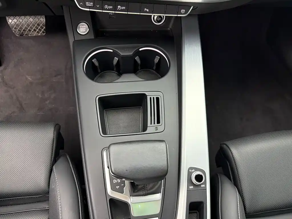 Audi A4L 2025 2024 40 TFSI Fashion Dynamic
