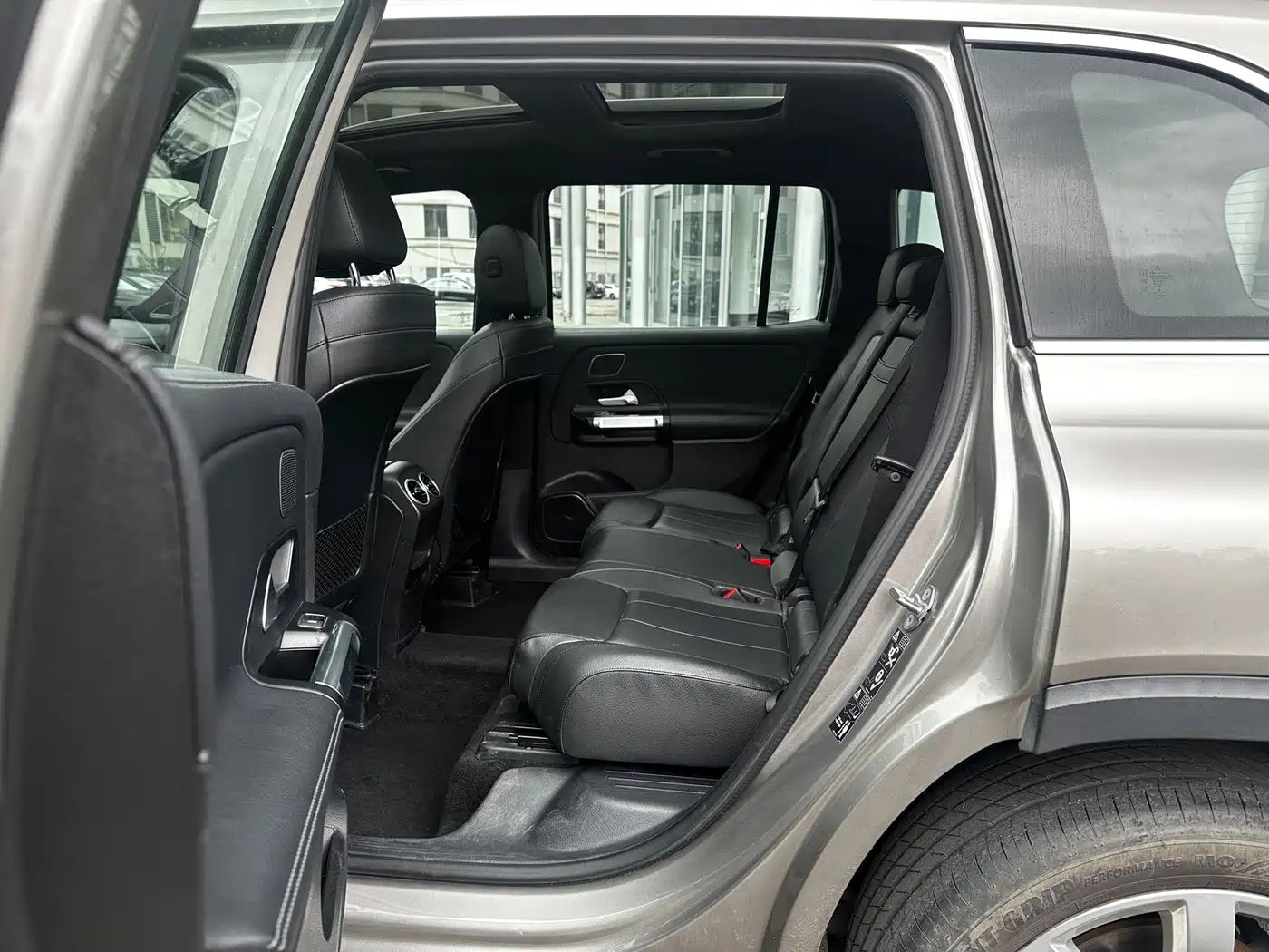 Mercedes-Benz GLB 2019 2020 GLB 200 Fashion