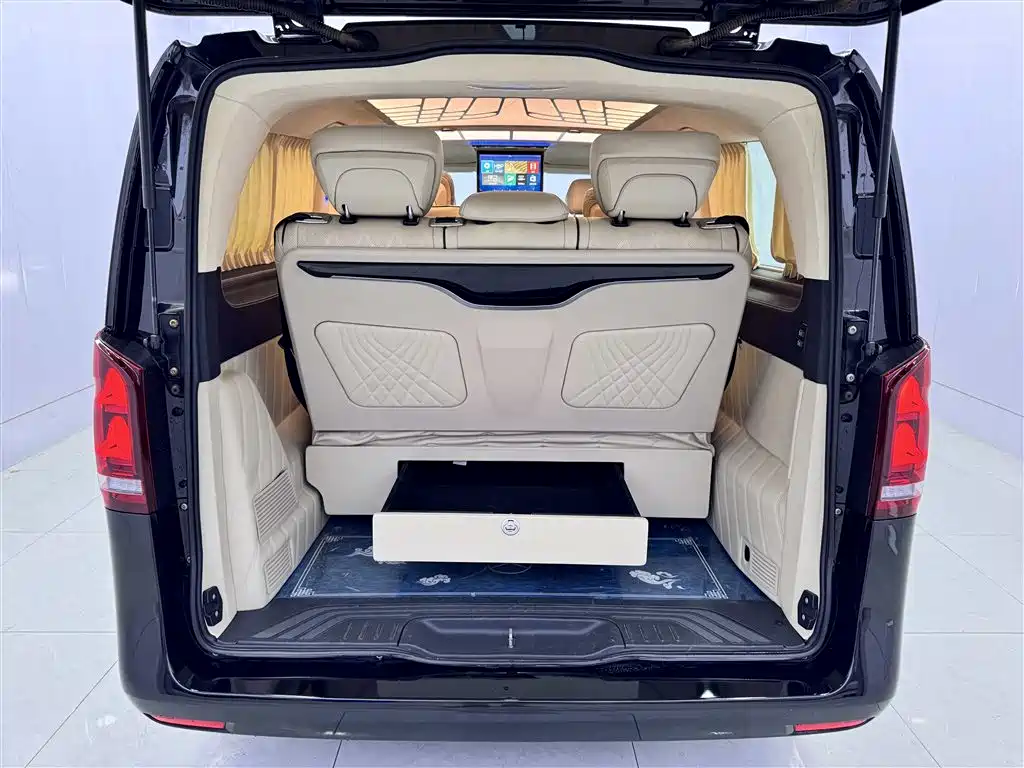 Mercedes-Benz Vito 2021 2.0T Elite 7-Seater фото 20