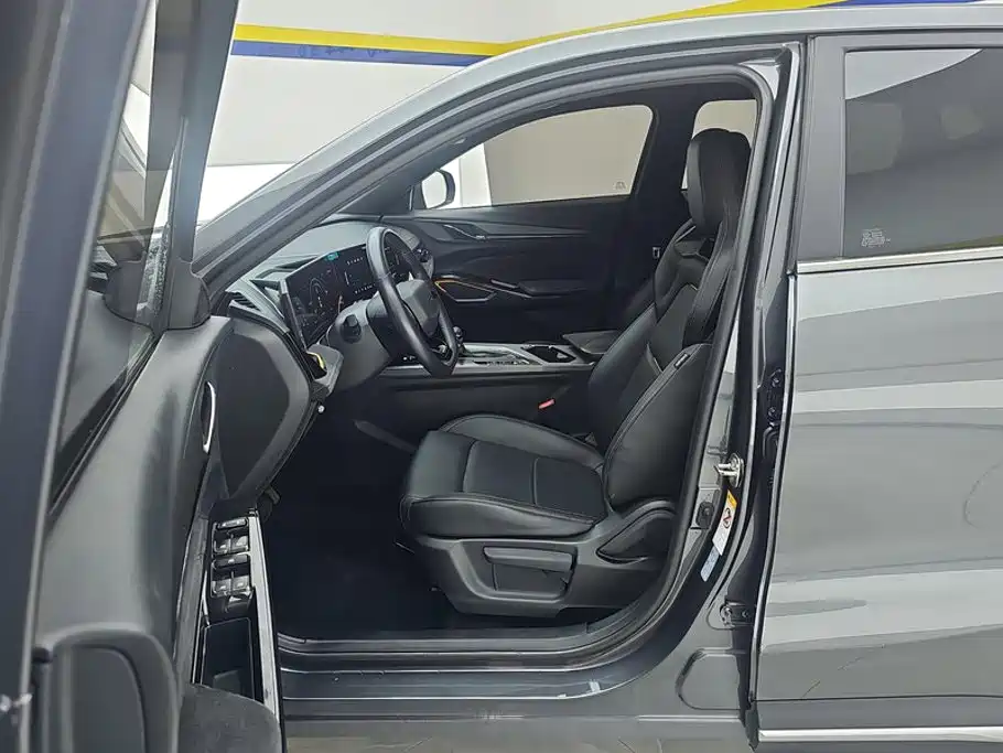 Changan Oshan X5 PLUS 2023 2023 Facelift 1.5T DCT Pioneer