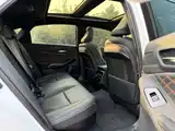 Photo 18 - Toyota Avalon