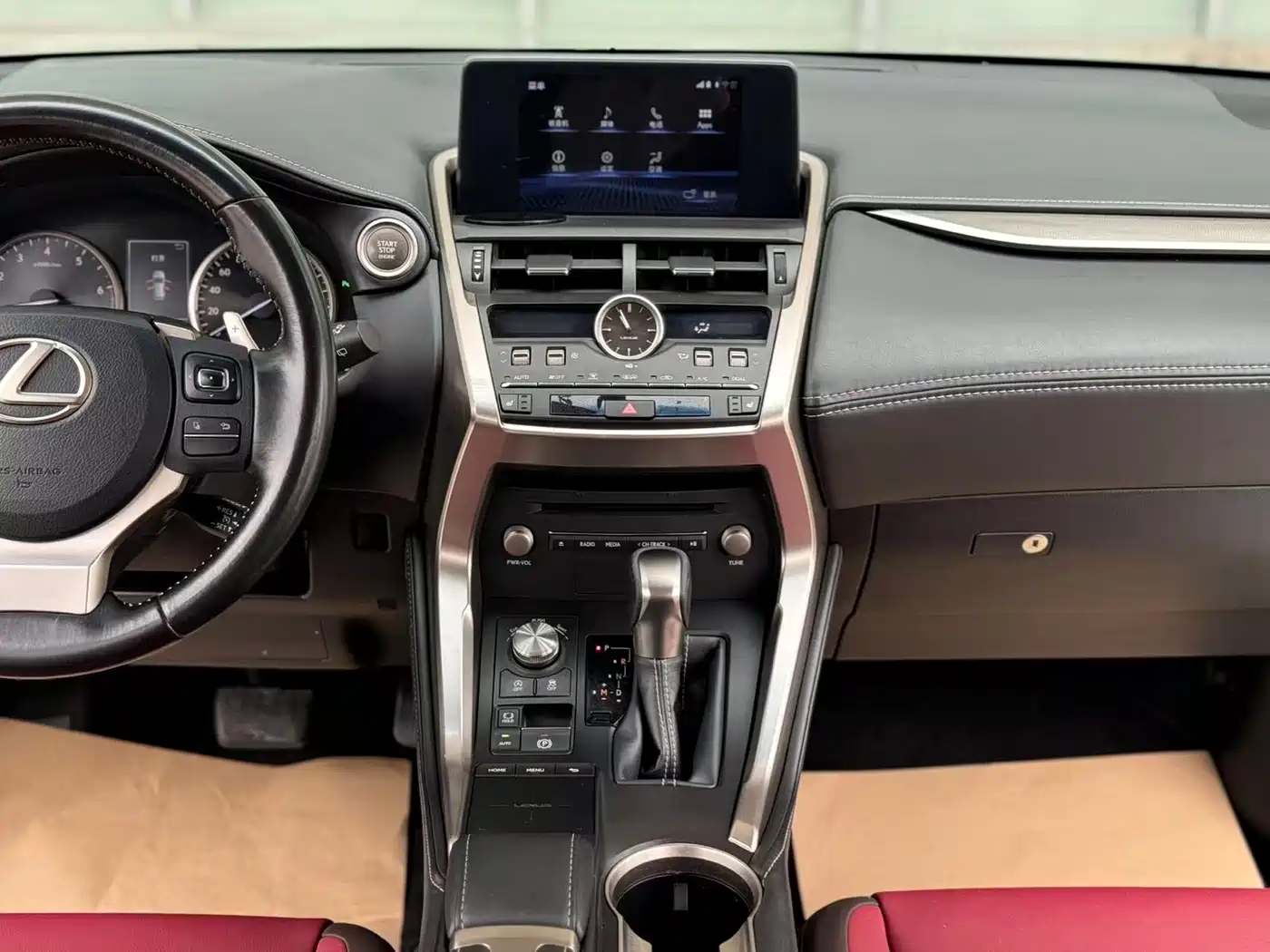 Lexus NX 2018 Model 300 FWD Fengxing Edition фото 22