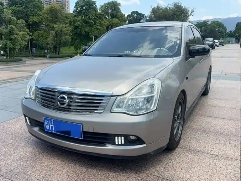 Фото 2 - Nissan Sylphy
