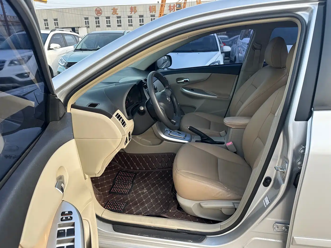 Toyota Corolla 2012 Styling Edition 1.8L CVT GL-i фото 15