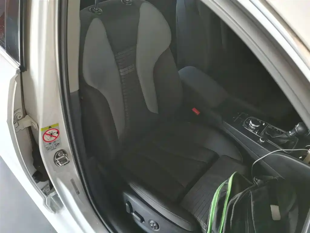 Audi A3 2018 30th Anniversary Sportback 40 TFSI Sport фото 25
