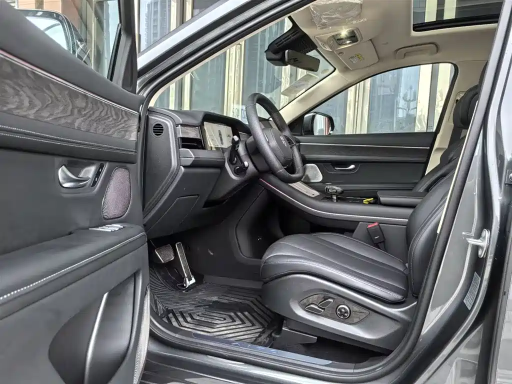 AITO Wenjie AITO M7 2024 1.5T AWD Plus 5-Seater фото 8