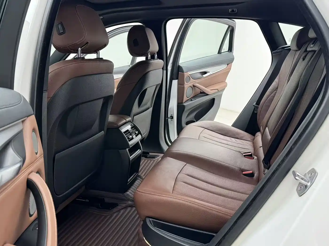 BMW X6 2018 xDrive35i Leading Model фото 11