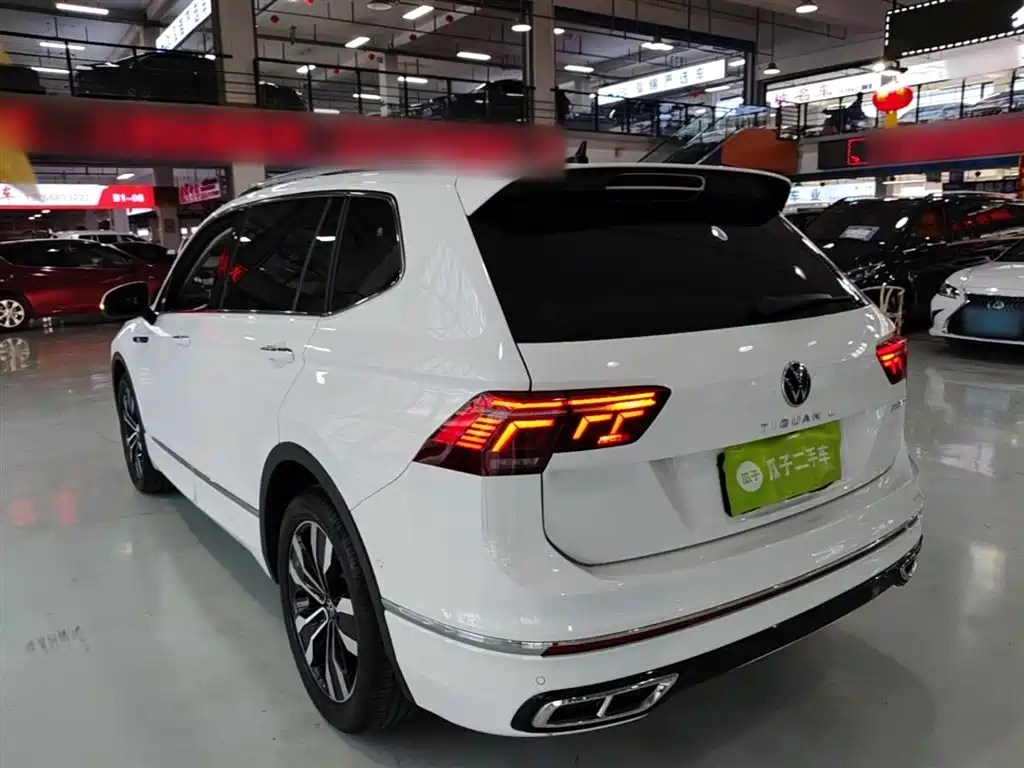Volkswagen Tiguan L 2022 330TSI Auto 2WD R-Line Premium Edition фото 5