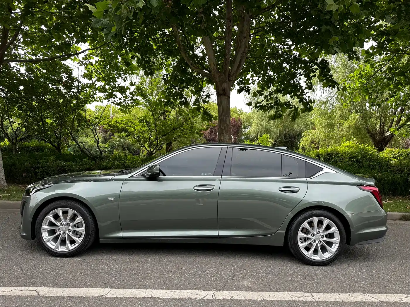 CADILLAC CT5