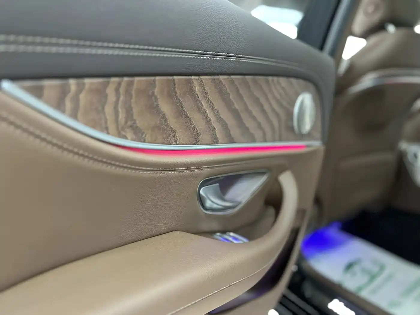 Mercedes-Benz E-Class 2023 E 300 L Fashion фото 8