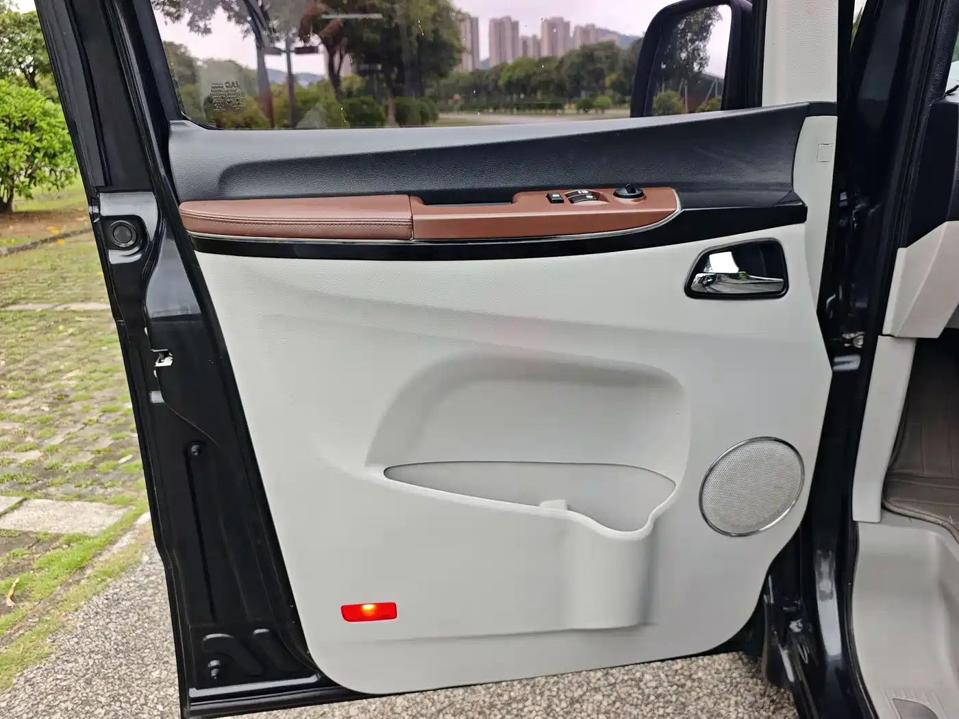 JAC Motors Refine M5 2017 2016 2.0T Gasoline Automatic Business Edition