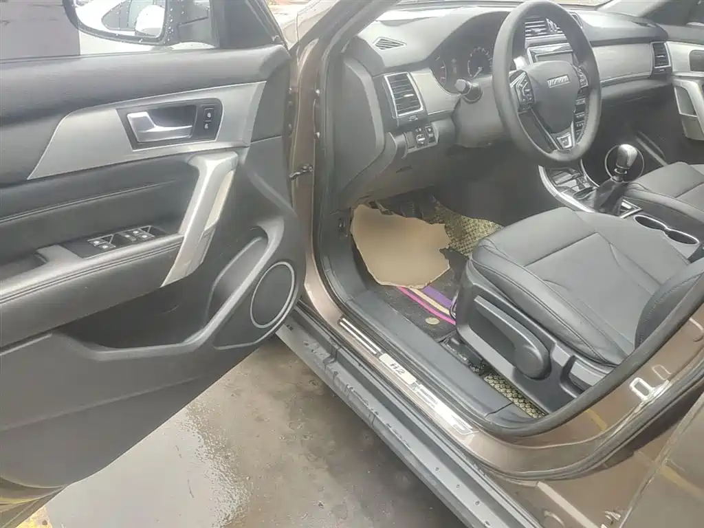 Haval H2 2018 Model Red Label 1.5T Manual 2WD Elite фото 16